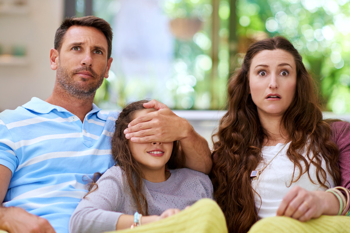 Fernsehen und Vorbilder: Reden Sie mit Ihren Kindern Fernsehen und Vorbilder: Reden Sie mit Ihren Kindern
