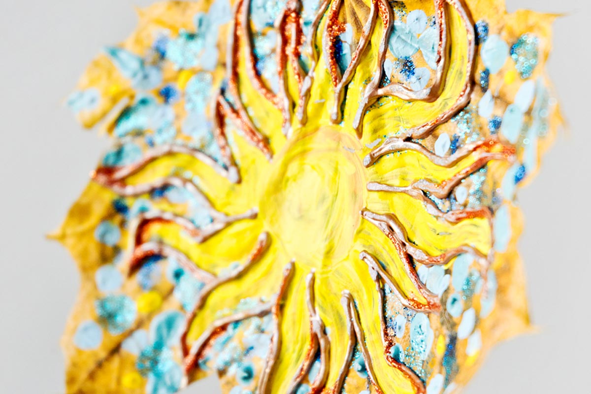 Bemalte Blätter: Detail Bemalte Blätter: Detail