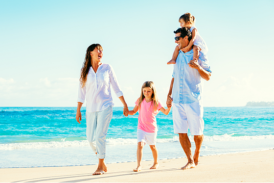 Fenistil Gel - Familie am Strand Fenistil Gel - Familie am Strand