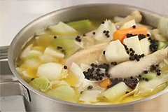 Leckere Hühnersuppe Leckere Hühnersuppe