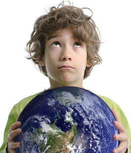 Nachdenklicher Junge mit Planet Erde in de Händen Nachdenklicher Junge mit Planet Erde in de Händen