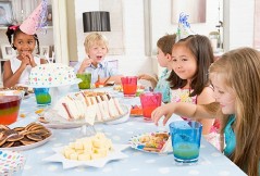 Kindergeburtstag "Verkehrte Welt": Essen Kindergeburtstag "Verkehrte Welt": Essen