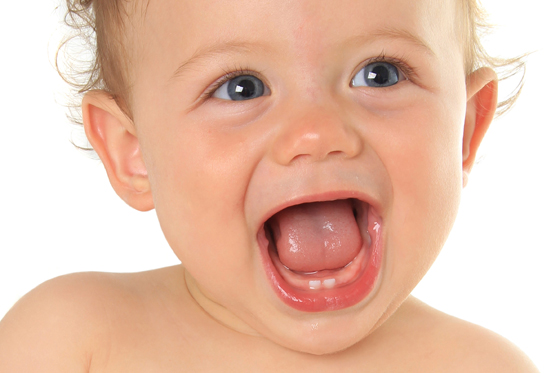 Milchzähne beim Baby Milchzähne beim Baby