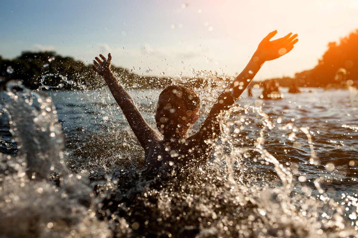 Zerkarien: Im Badesee lauert die Gefahr