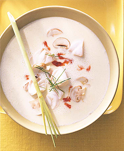 Teubner: Fischsuppe mit Zitronengras und Galgant