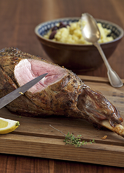 Rezept: Lammkeule mit Skordalia Rezept: Lammkeule mit Skordalia