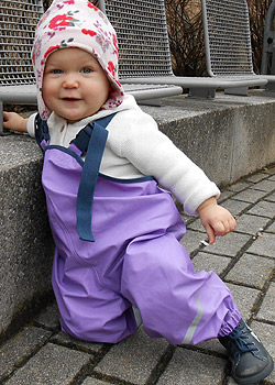 Lila Matschhose von Playshoes