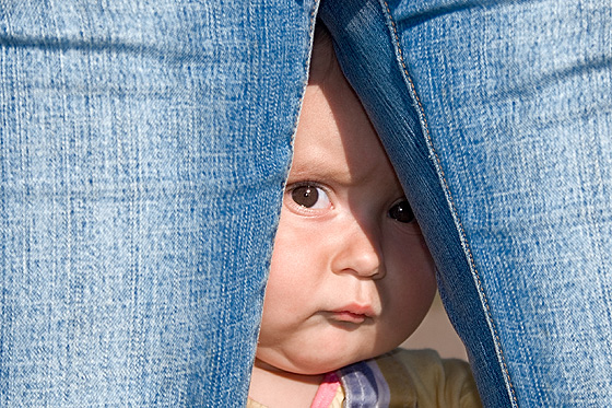 Baby-Entwicklung: Fremdeln mit acht Monaten