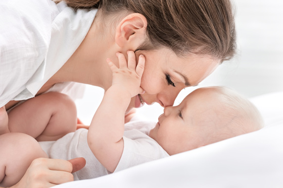 Pflege des Babys in den ersten Lebensmonaten