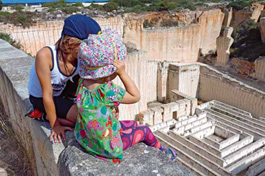 Kinder auf Menorca im Urlaub