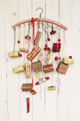 Schneller Adventskalender: Adventskalender Kleiderbügel