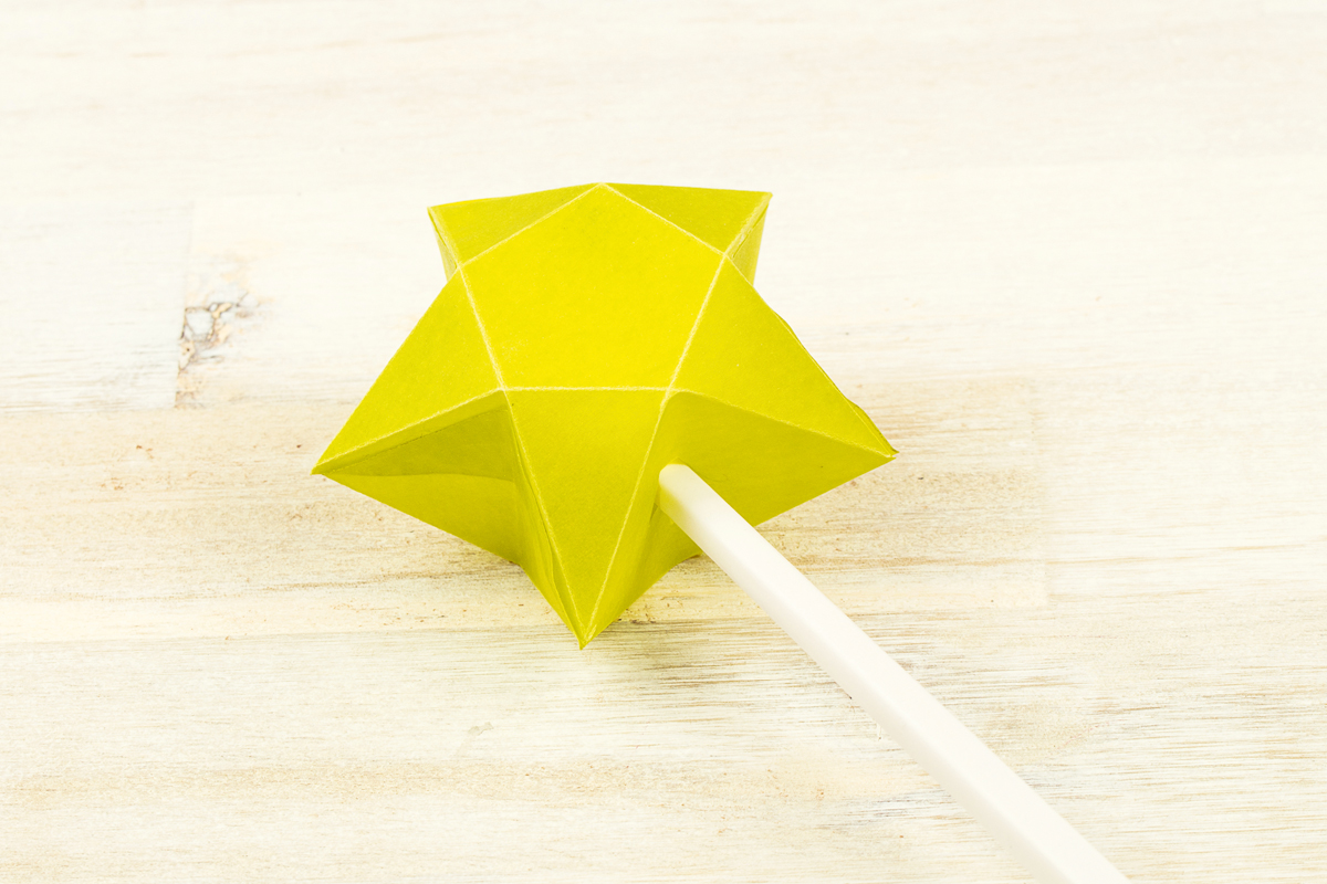 Lichterkette mit Sternen basteln