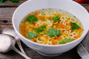 Schnelle Buchstabensuppe