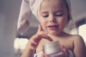 Gesichtscreme selber machen: Weiche Haut ganz ohne Chemie