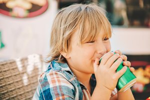 Für viele Jugendliche sind Energydrinks ein beliebtes Erfrischungsgetränk.