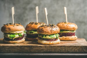 Gesunde Burger für Kinder schmecken und sind nahrhaft