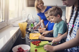 Mit Kindern kochen: Zehn glorreiche Rezepte