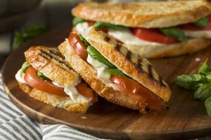Vegetarisches Grillsandwich