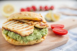 Burger mit Halloumi